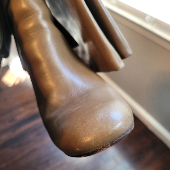 Tory Burch Elegant Brown Knee-High Leather Boots - Picture 12 of 16